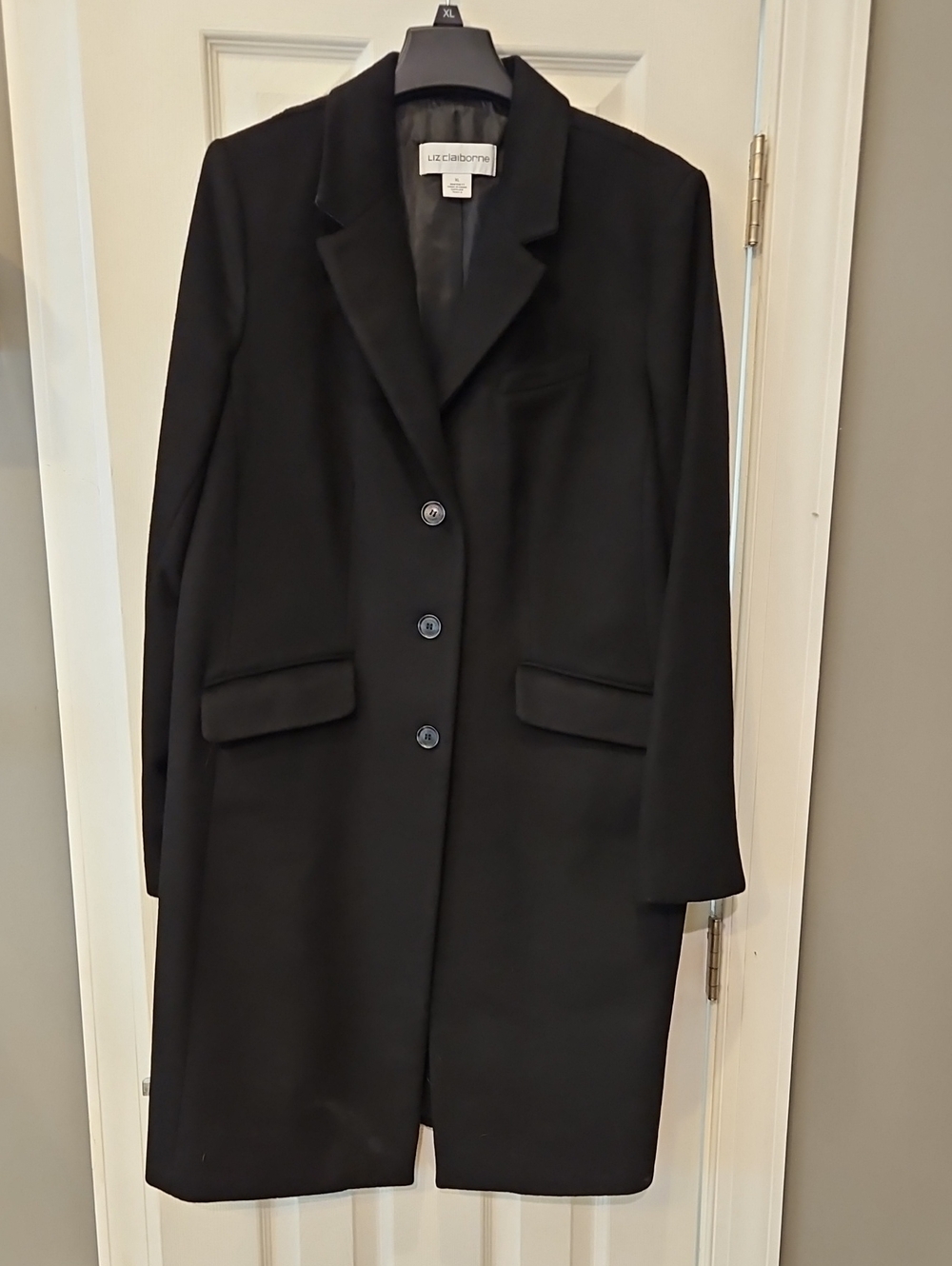 NWT Liz Claiborne Black Single-Breasted Trench Coat
